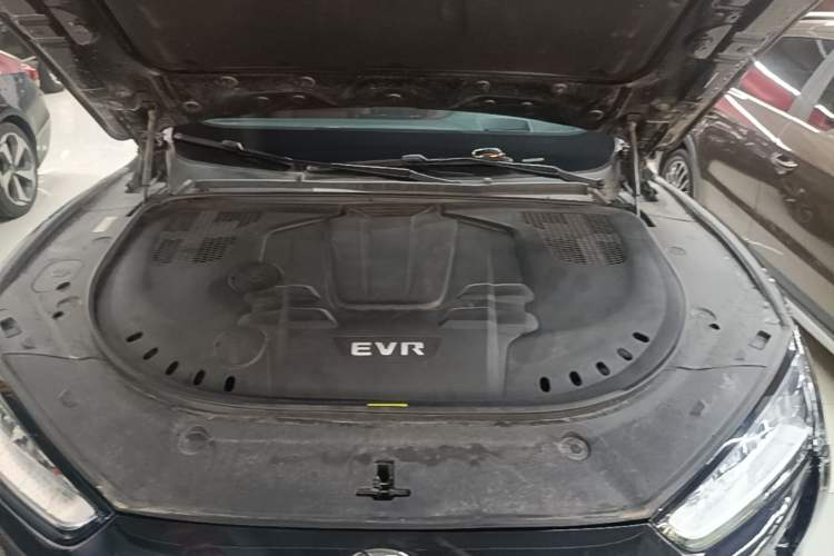 Used SERES SF5 2021 Four-Wheel Drive Freedom Expedition Edition Engine Bay