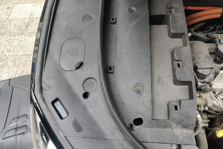 Used SERES SF5 2021 Huawei Smart Selection Four-Wheel Drive Edition Engine Bay Right