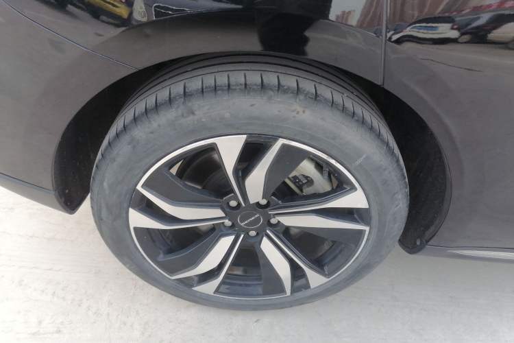 Used SERES SF5 2021 Four-Wheel Drive Freedom Expedition Edition Exterior 5