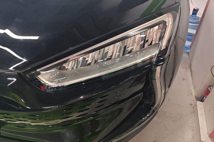 Used SERES SF5 2021 Huawei Smart Selection Four-Wheel Drive Edition Left Front Headlight