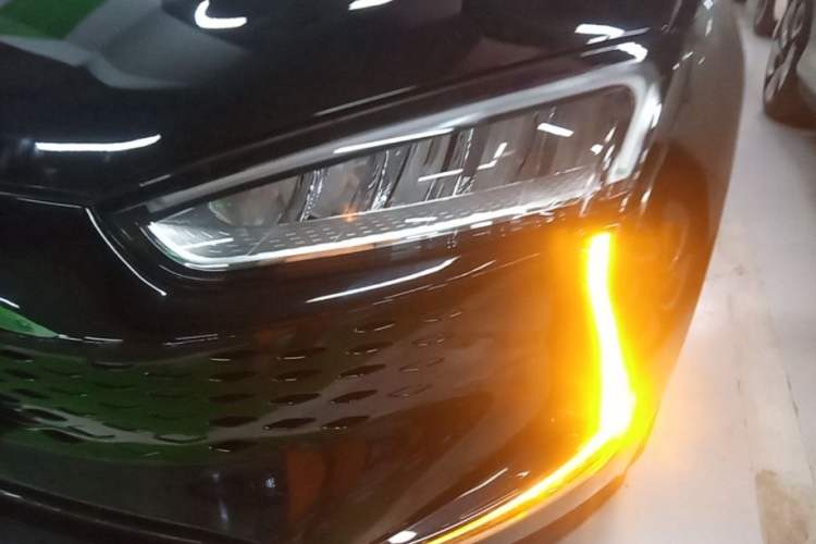 Used SERES SF5 2021 Huawei Smart Selection Four-Wheel Drive Edition Left Front Headlight