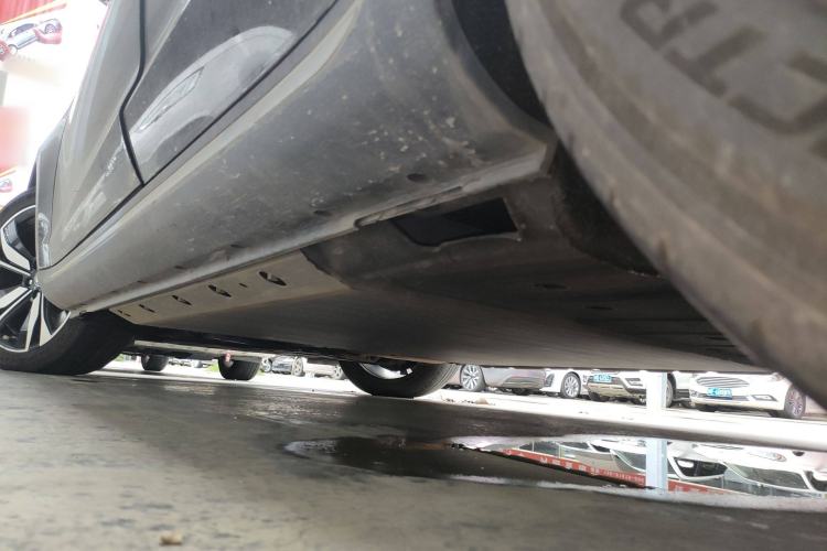 Used SERES SF5 2021 Four-Wheel Drive Freedom Expedition Edition Left Side Sill