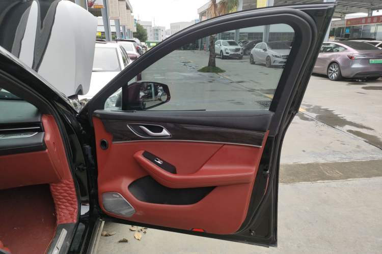Used SERES SF5 2021 Four-Wheel Drive Freedom Expedition Edition Right Front Door Interior
