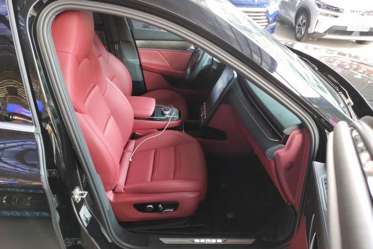 Used SERES SF5 2021 Huawei Smart Selection Four-Wheel Drive Edition Right Front Seat