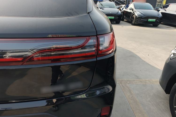 Used SERES SF5 2021 Huawei Smart Selection Four-Wheel Drive Edition Right Rear Taillight