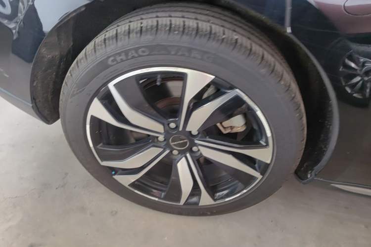 Used SERES SF5 2021 Huawei Smart Selection Four-Wheel Drive Edition Right Rear Wheel Hub