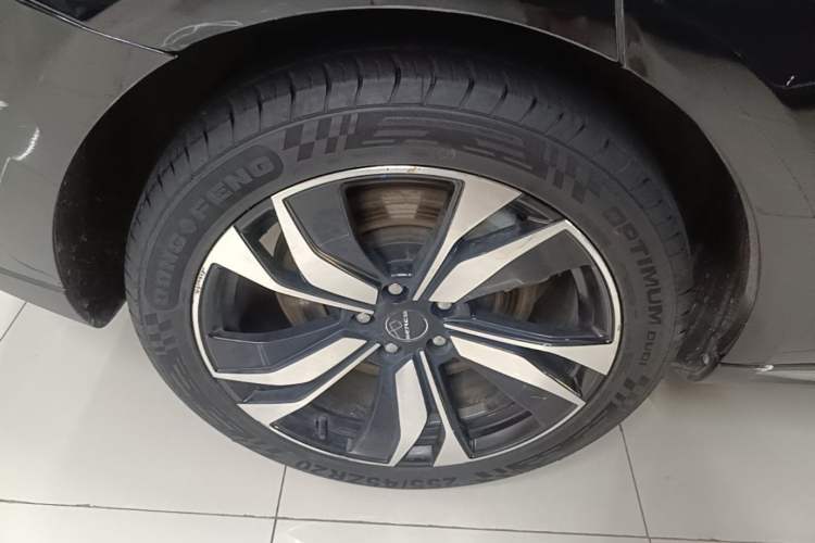 Used SERES SF5 2021 Four-Wheel Drive Freedom Expedition Edition Right Rear Wheel Hub