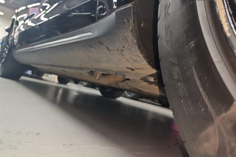 Used SERES SF5 2021 Huawei Smart Selection Four-Wheel Drive Edition Right Side Sill