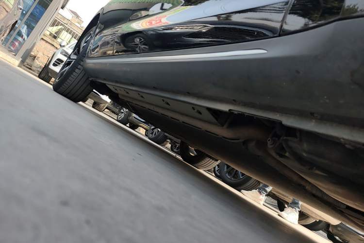 Used SERES SF5 2021 Huawei Smart Selection Four-Wheel Drive Edition Right Side Sill