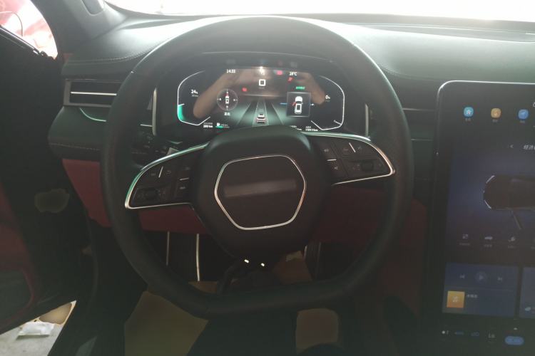 Used SERES SF5 2021 Four-Wheel Drive Freedom Expedition Edition Steering Wheel