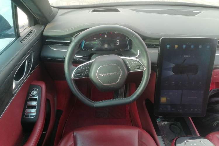Used SERES SF5 2021 Four-Wheel Drive Freedom Expedition Edition Steering Wheel