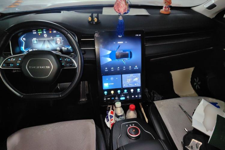Used SERES SF5 2021 Huawei Smart Selection Four-Wheel Drive Edition Center Console