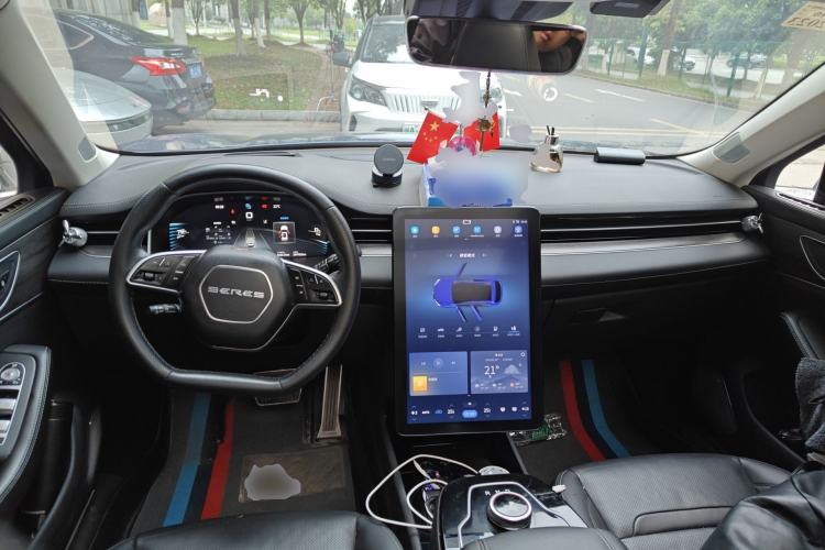 Used SERES SF5 2021 Huawei Smart Selection Four-Wheel Drive Edition Center Console