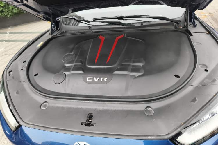 Used SERES SF5 2021 Four-Wheel Drive Freedom Expedition Edition Engine Bay