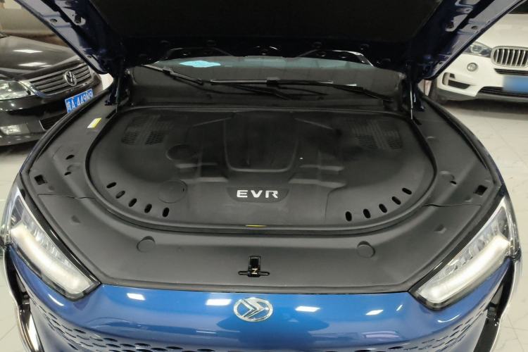 Used SERES SF5 2021 Four-Wheel Drive Freedom Expedition Edition Engine Bay