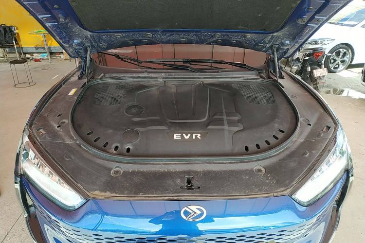 Used SERES SF5 2021 Four-Wheel Drive Freedom Expedition Edition Engine Bay