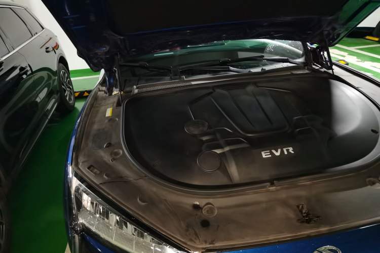 Used SERES SF5 2021 Four-Wheel Drive Freedom Expedition Edition Engine Bay Right