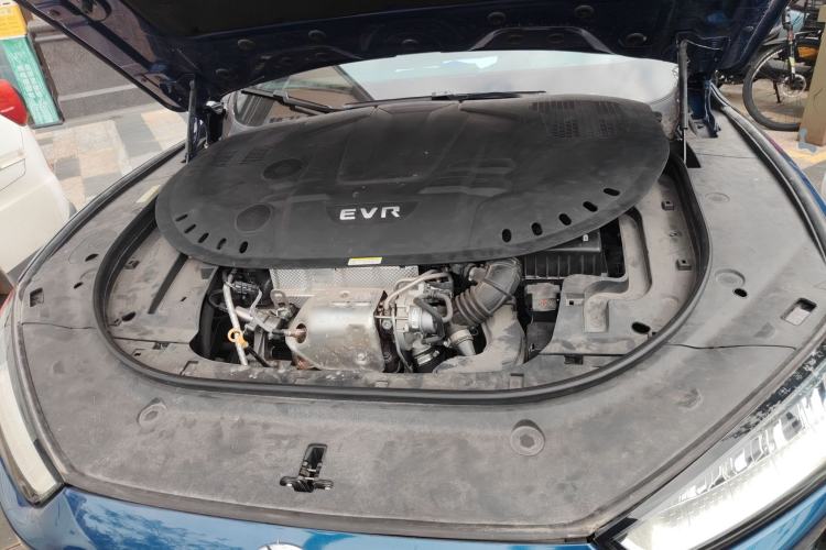 Used SERES SF5 2021 Four-Wheel Drive Freedom Expedition Edition Engine Bay