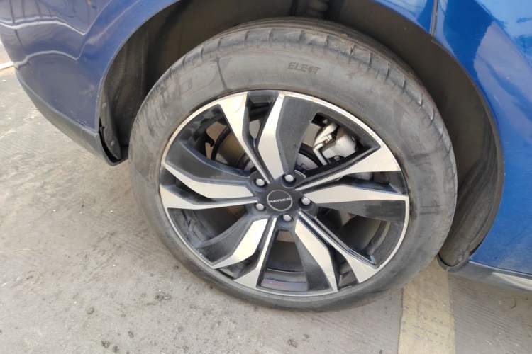 Used SERES SF5 2021 Four-Wheel Drive Freedom Expedition Edition Exterior 8