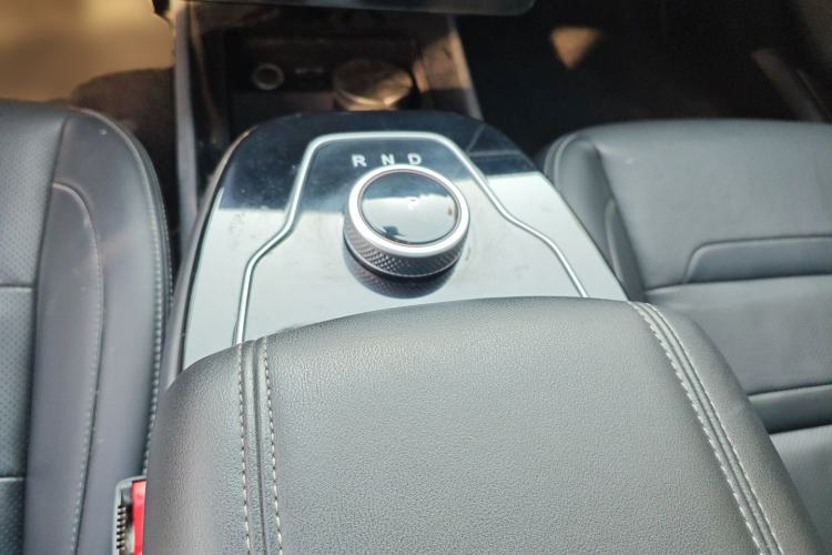 Used SERES SF5 2021 Huawei Smart Selection Four-Wheel Drive Edition Gear Lever