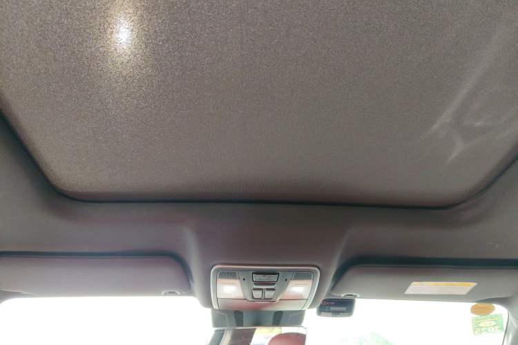 Used SERES SF5 2021 Four-Wheel Drive Freedom Expedition Edition Headliner