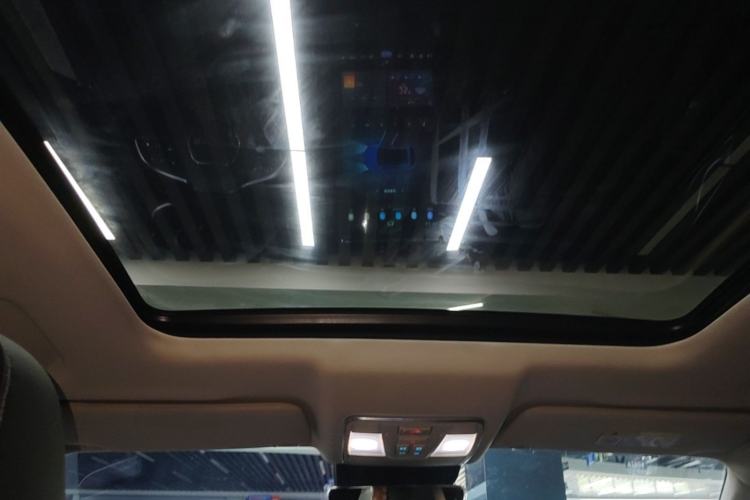 Used SERES SF5 2021 Four-Wheel Drive Freedom Expedition Edition Headliner