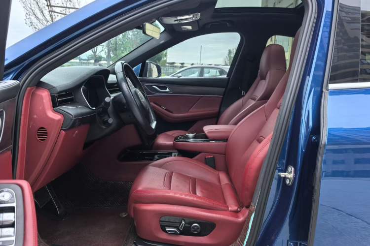 Used SERES SF5 2021 Four-Wheel Drive Freedom Expedition Edition Interior 2