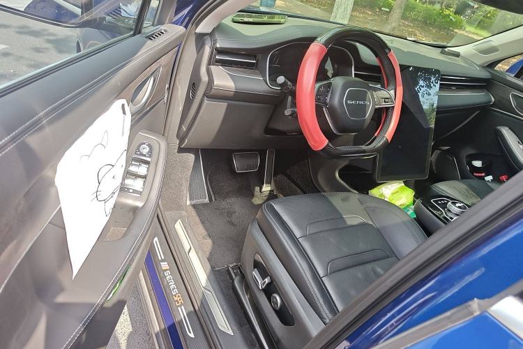 Used SERES SF5 2021 Four-Wheel Drive Freedom Expedition Edition Interior 3