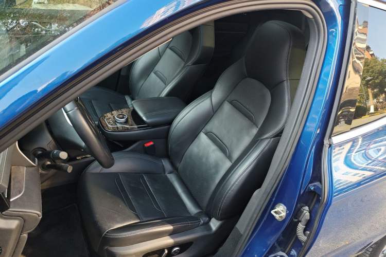 Used SERES SF5 2021 Huawei Smart Selection Four-Wheel Drive Edition Left Front Seat