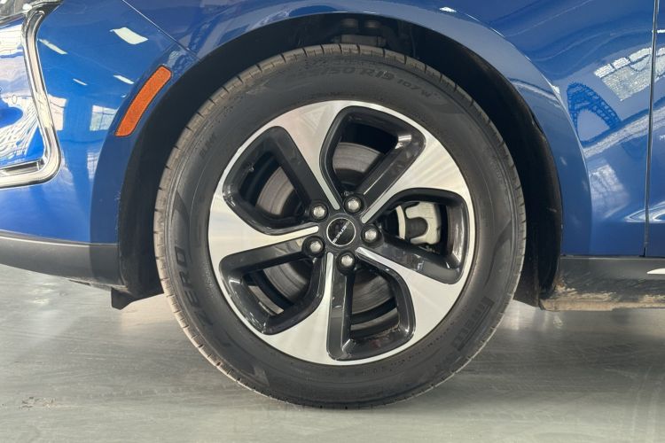Used SERES SF5 2021 Huawei Smart Selection Four-Wheel Drive Edition Left Front Wheel Hub