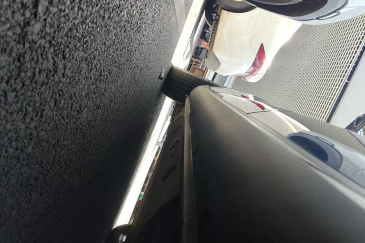 Used SERES SF5 2021 Four-Wheel Drive Freedom Expedition Edition Left Side Sill