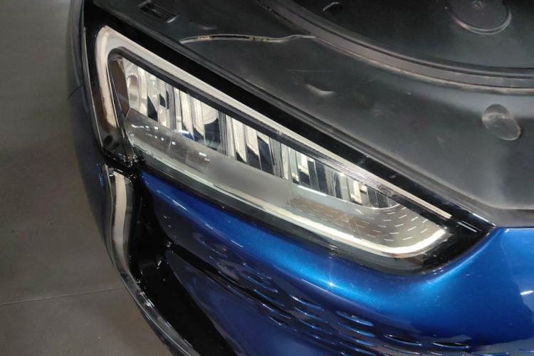 Used SERES SF5 2021 Huawei Smart Selection Four-Wheel Drive Edition Right Front Headlight