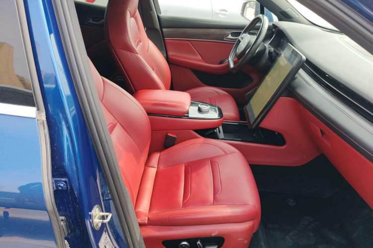 Used SERES SF5 2021 Four-Wheel Drive Freedom Expedition Edition Right Front Seat