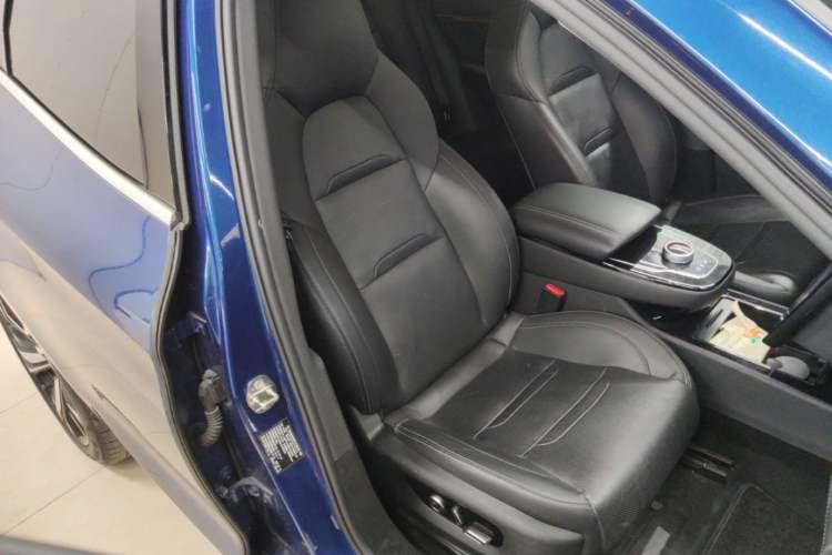 Used SERES SF5 2021 Huawei Smart Selection Four-Wheel Drive Edition Right Front Seat