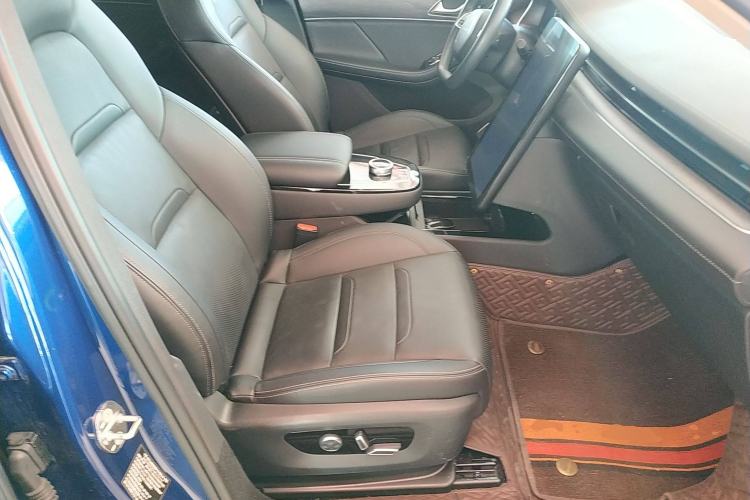 Used SERES SF5 2021 Four-Wheel Drive Freedom Expedition Edition Right Front Seat