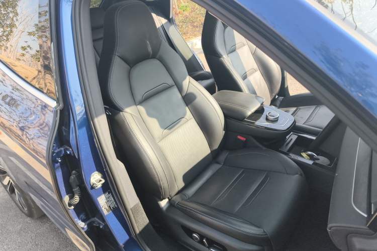Used SERES SF5 2021 Huawei Smart Selection Four-Wheel Drive Edition Right Front Seat