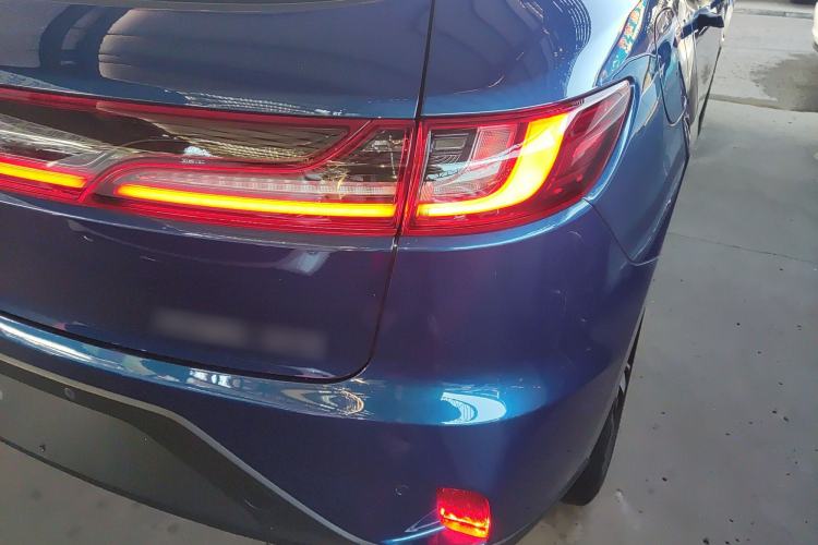 Used SERES SF5 2021 Four-Wheel Drive Freedom Expedition Edition Right Rear Taillight