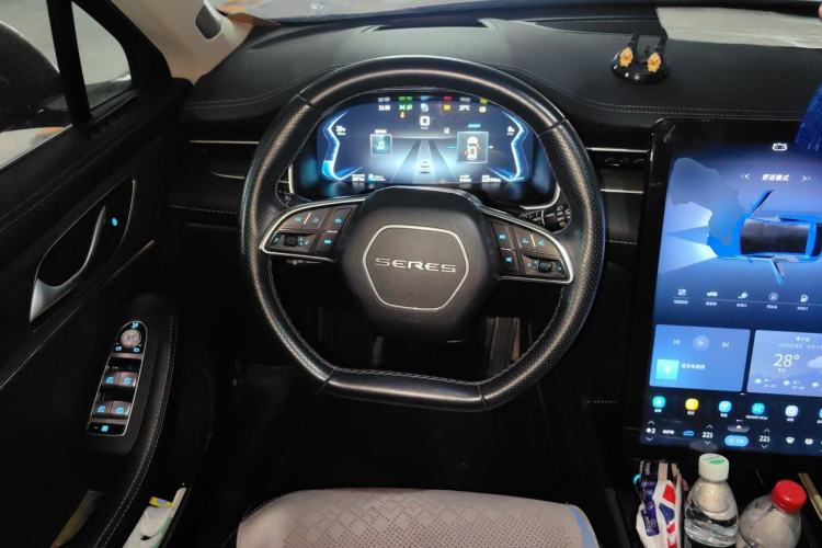 Used SERES SF5 2021 Huawei Smart Selection Four-Wheel Drive Edition Steering Wheel