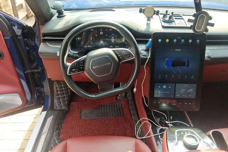 Used SERES SF5 2021 Huawei Smart Selection Four-Wheel Drive Edition Steering Wheel