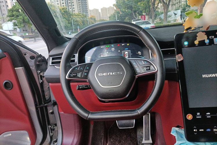 Used SERES SF5 2021 Huawei Smart Selection Four-Wheel Drive Edition Steering Wheel
