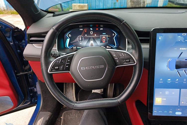 Used SERES SF5 2021 Huawei Smart Selection Four-Wheel Drive Edition Steering Wheel