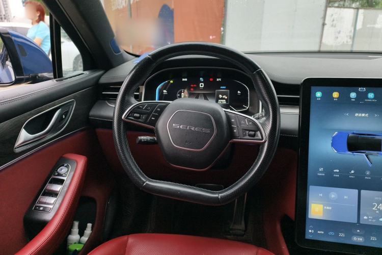 Used SERES SF5 2021 Four-Wheel Drive Freedom Expedition Edition Steering Wheel