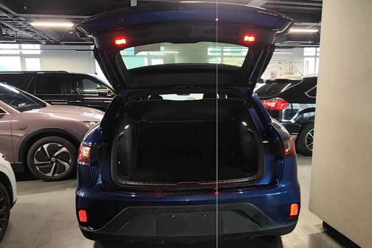 Used SERES SF5 2021 Huawei Smart Selection Four-Wheel Drive Edition Trunk