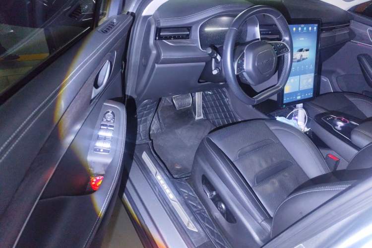 Used SERES SF5 2021 Four-Wheel Drive Freedom Expedition Edition Driver Seat