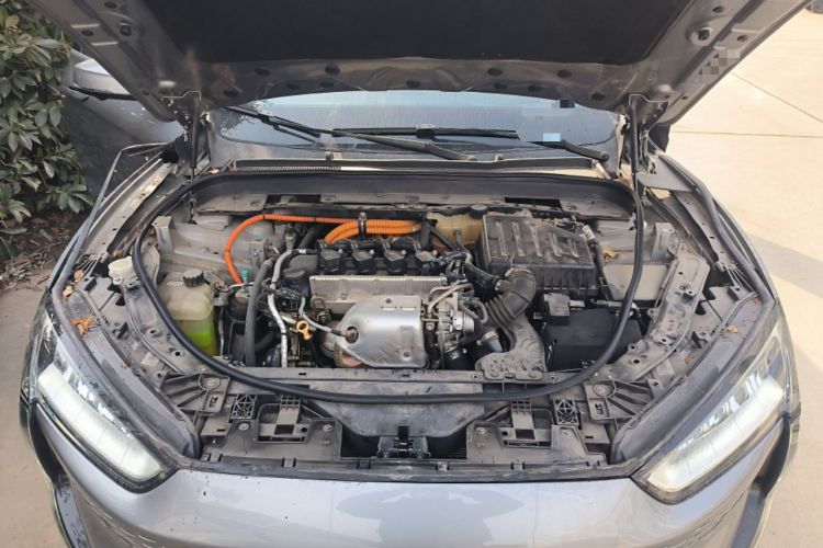 Used SERES SF5 2021 Four-Wheel Drive Freedom Expedition Edition Engine Bay