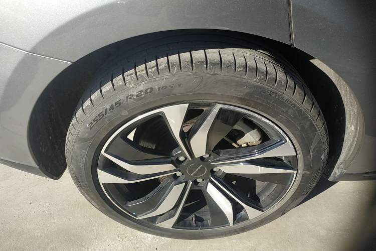 Used SERES SF5 2021 Four-Wheel Drive Freedom Expedition Edition Exterior 3