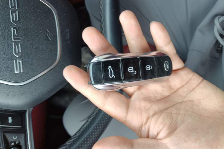 Used SERES SF5 2021 Huawei Smart Selection Four-Wheel Drive Edition Interior 1