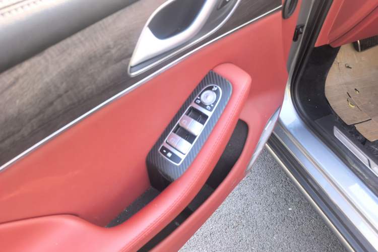 Used SERES SF5 2021 Huawei Smart Selection Four-Wheel Drive Edition Interior 6