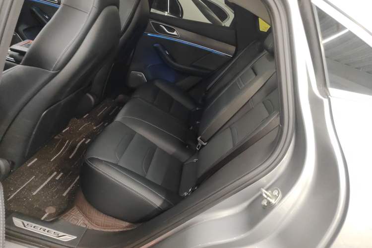 Used SERES SF5 2021 Four-Wheel Drive Freedom Expedition Edition Left Rear Seat