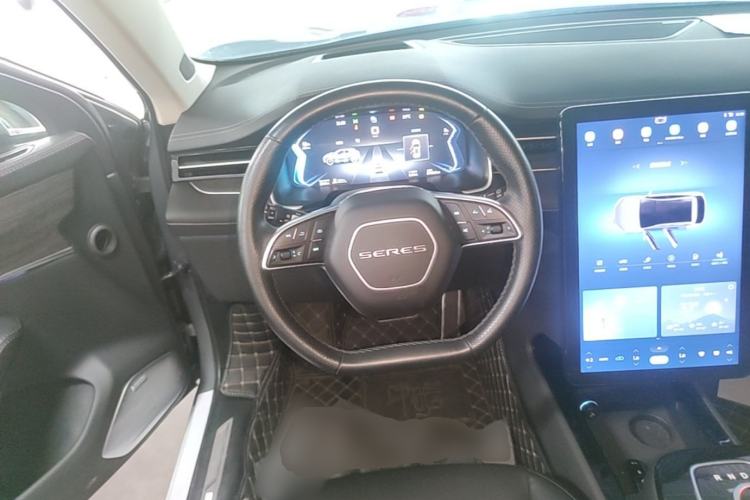 Used SERES SF5 2021 Four-Wheel Drive Freedom Expedition Edition Steering Wheel